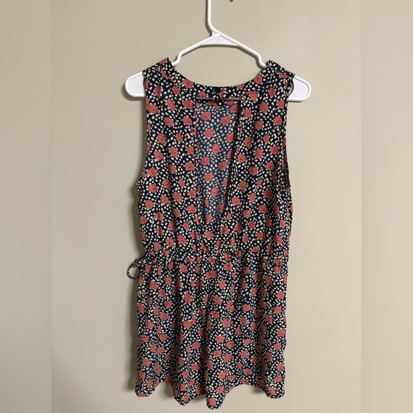 Urban Outfitters UO Kimchi Blue Pink Floral Sleeveless Romper Size Large New - Picture 2 of 6